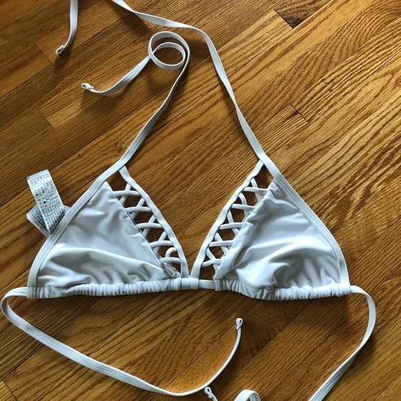 3 white bikini tops - Picture 1 of 12